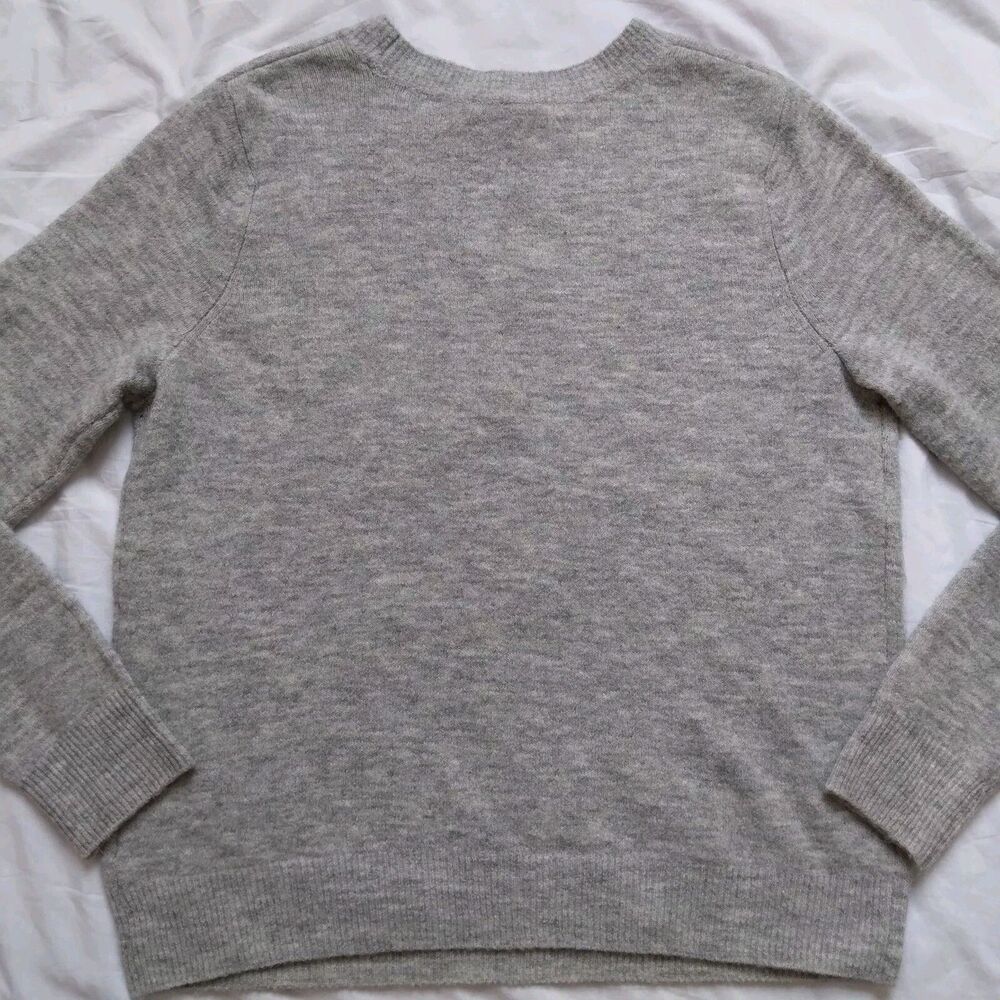 H&M Mistletoe Sweater Beaded Embroidered Holiday Christmas Womens Size Medium - Picture 9 of 10